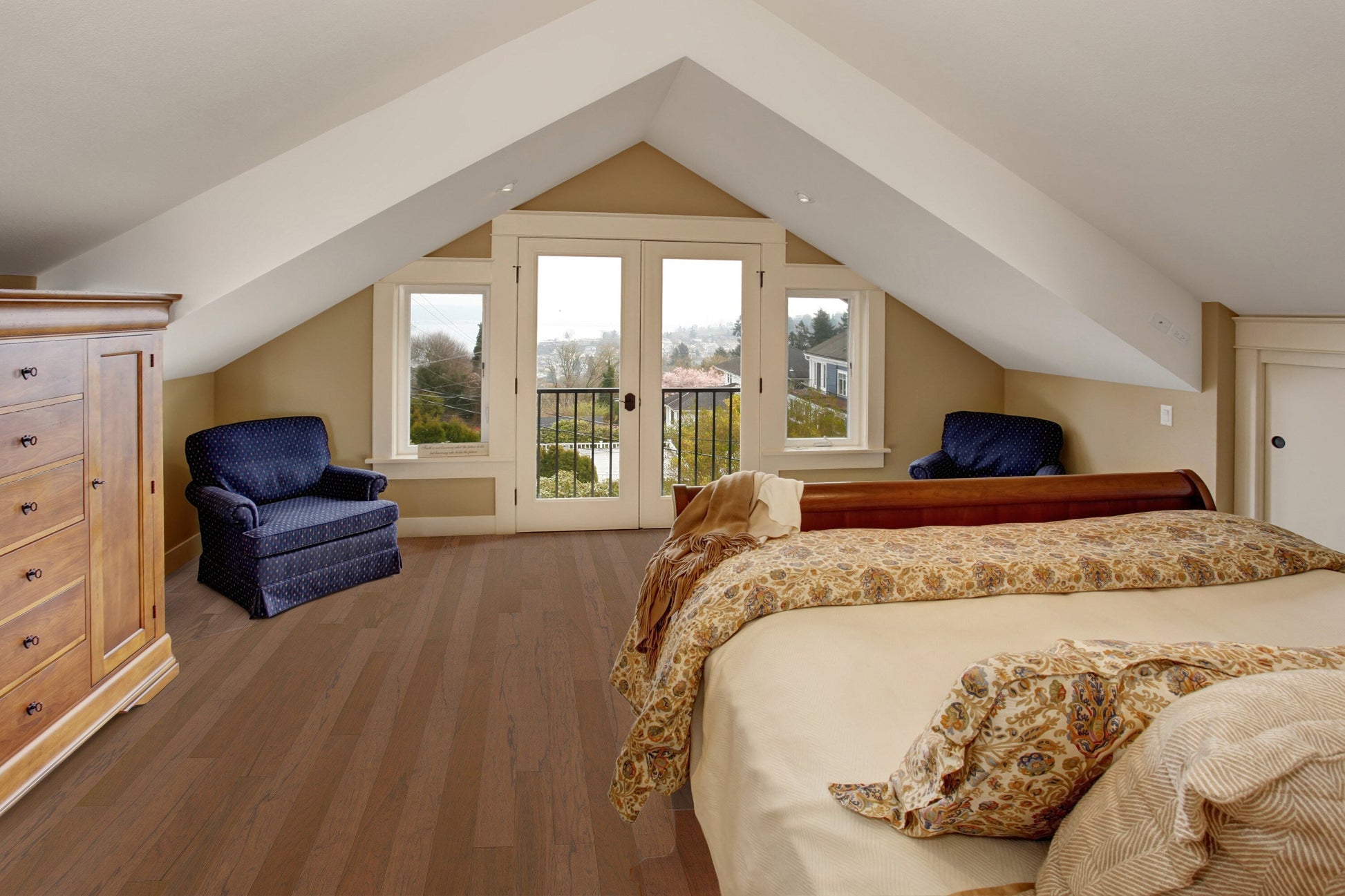 Shaw Hickory Tristan hardwood flooring — view 9