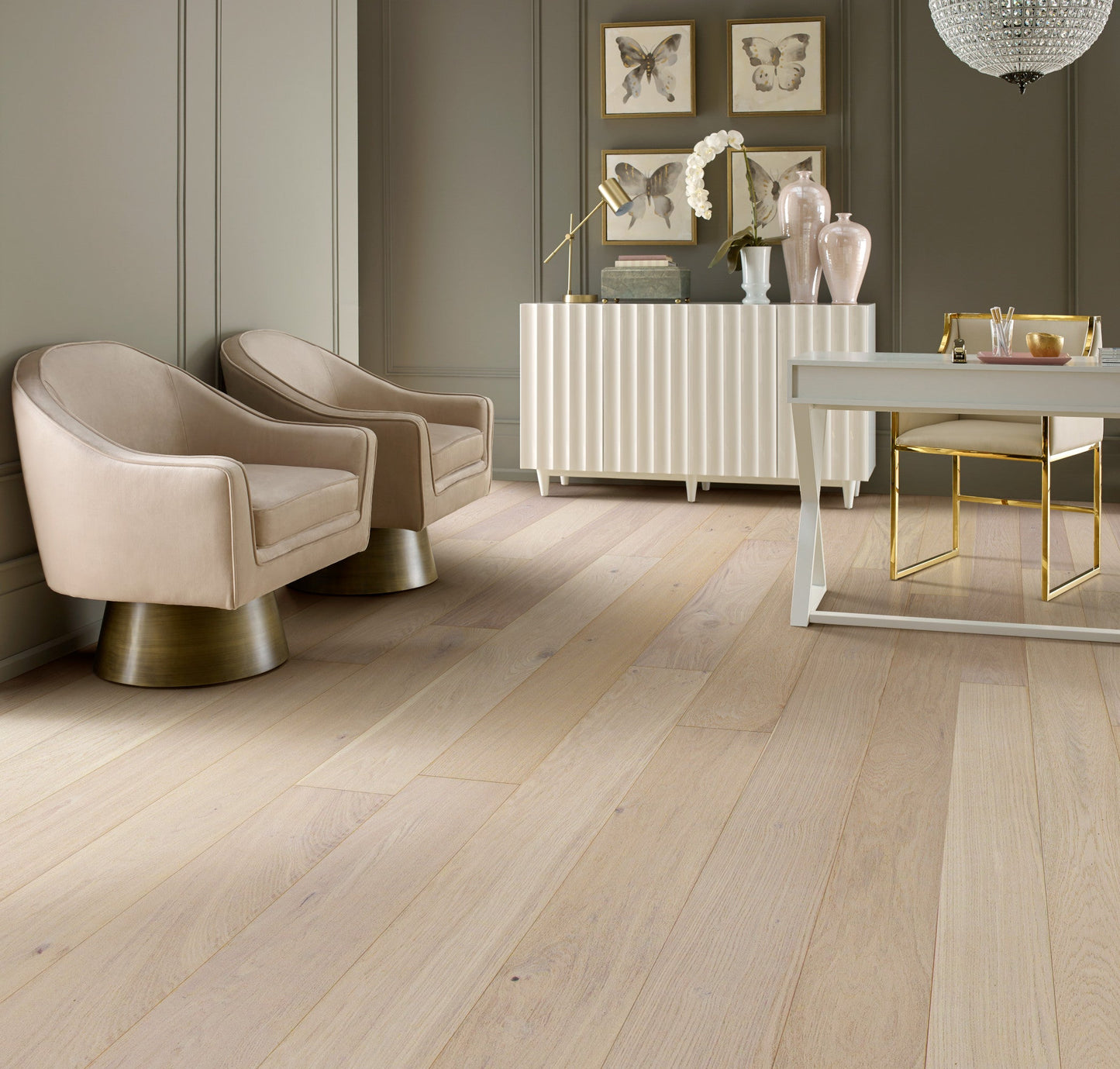 Shaw White oak Sevilla hardwood flooring — color and finish detail