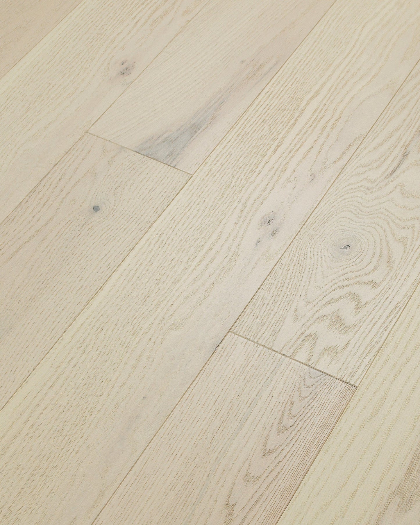 Shaw Oak Keir hardwood flooring — color and finish detail