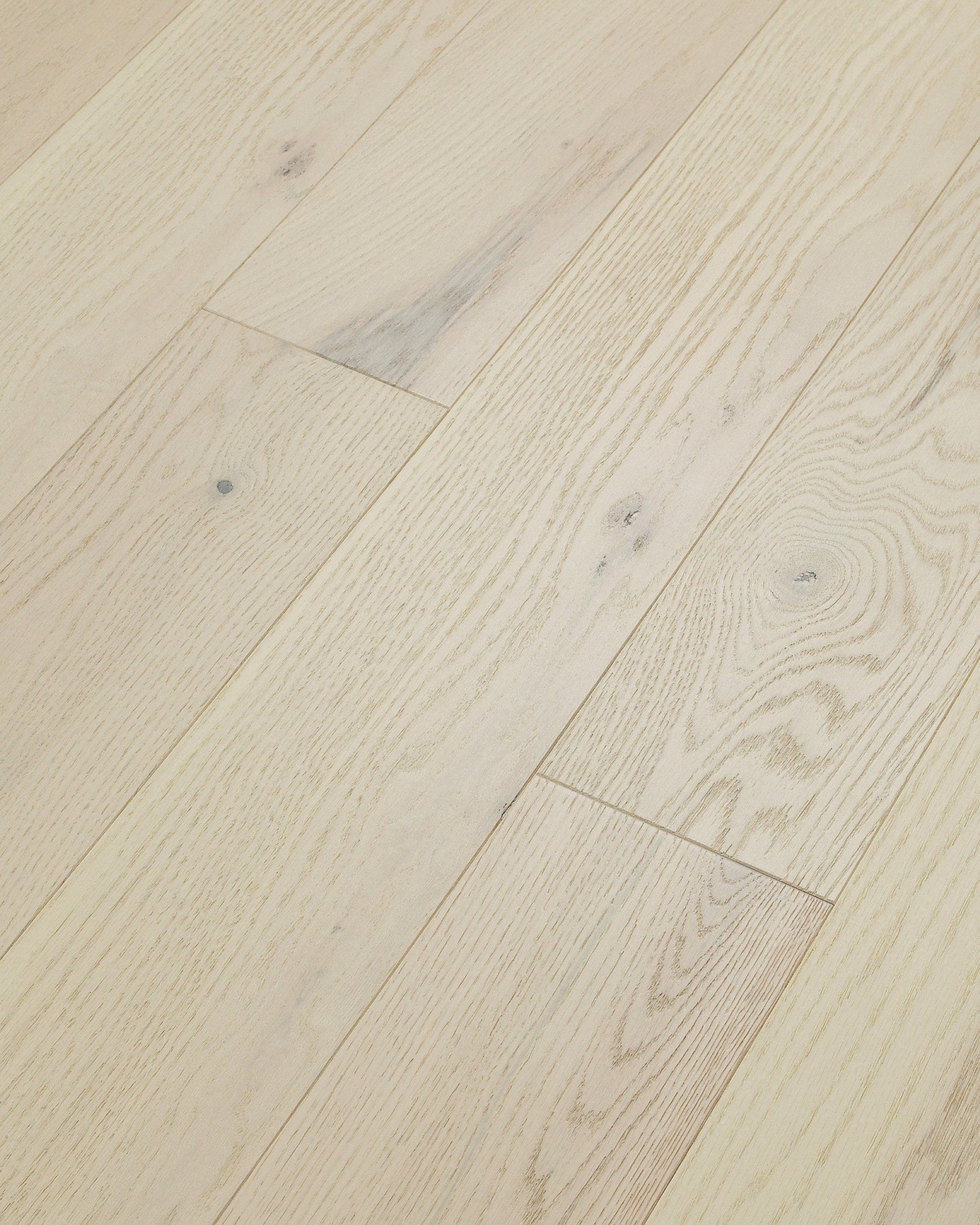 Shaw Oak Keir hardwood flooring — color and finish detail