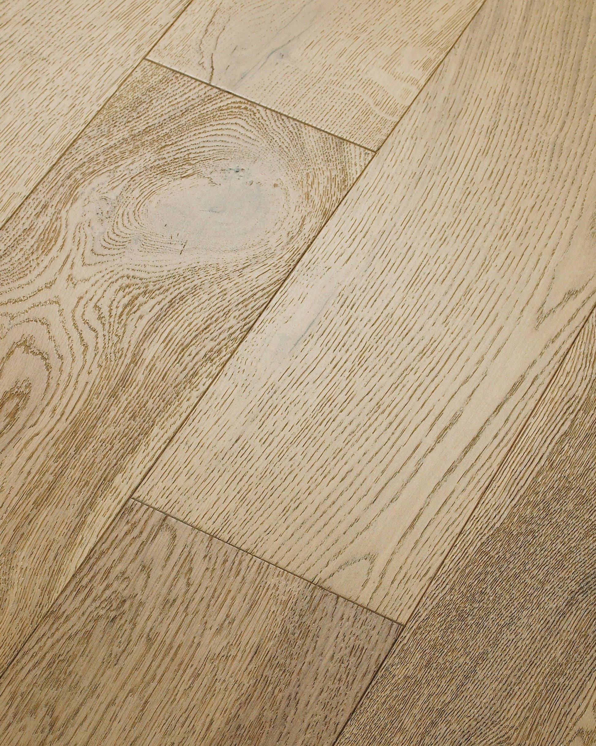 Shaw White oak Billings hardwood flooring — carton and plank detail