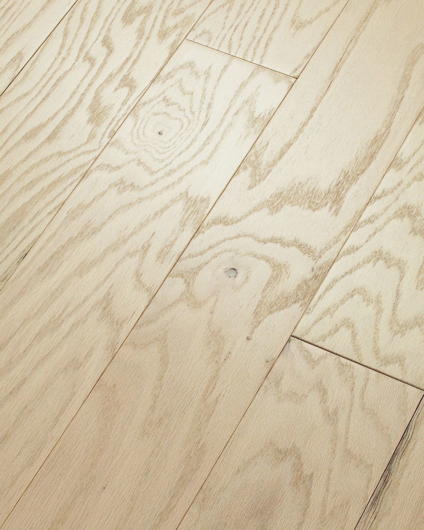 Shaw Red oak Ristretto hardwood flooring — color and finish detail