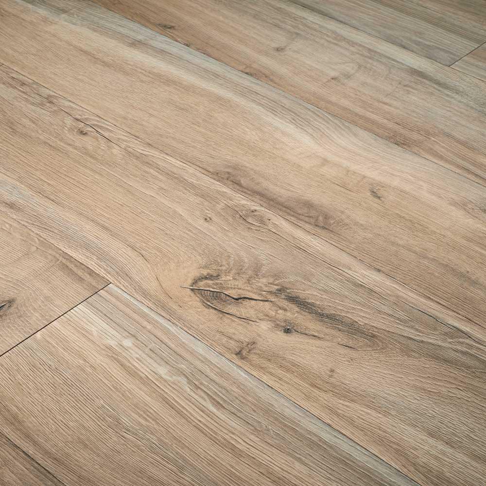Pergo Outlast+ Waterproof Linton Auburn Oak 10 mm T x 6.14 in. W x 47.24 in. L Laminate Flooring (967.2 sq. ft. / pallet)