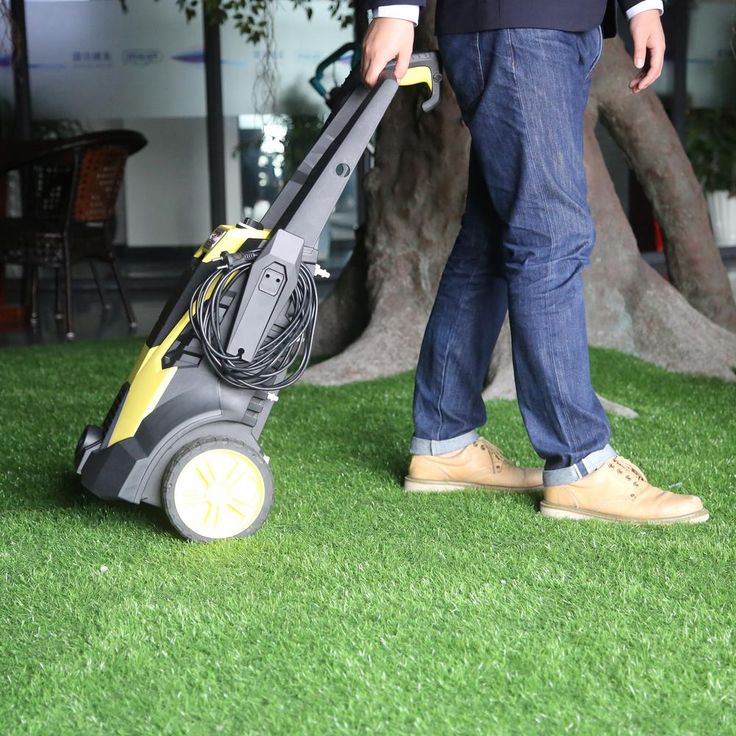 Realm 2600 PSI 1.75 GPM 14.5 Amp Electric Pressure Washer with Induction Motor