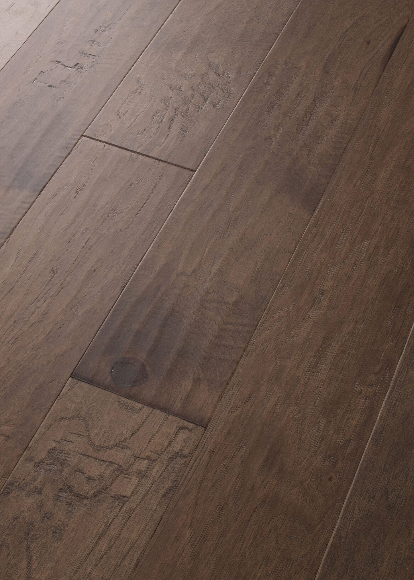 Shaw Hickory Wagoner hardwood flooring — color and finish detail
