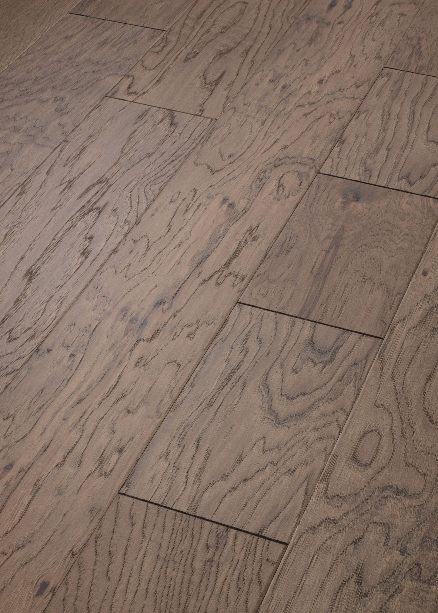 Shaw Hickory Wagoner hardwood flooring — color and finish detail