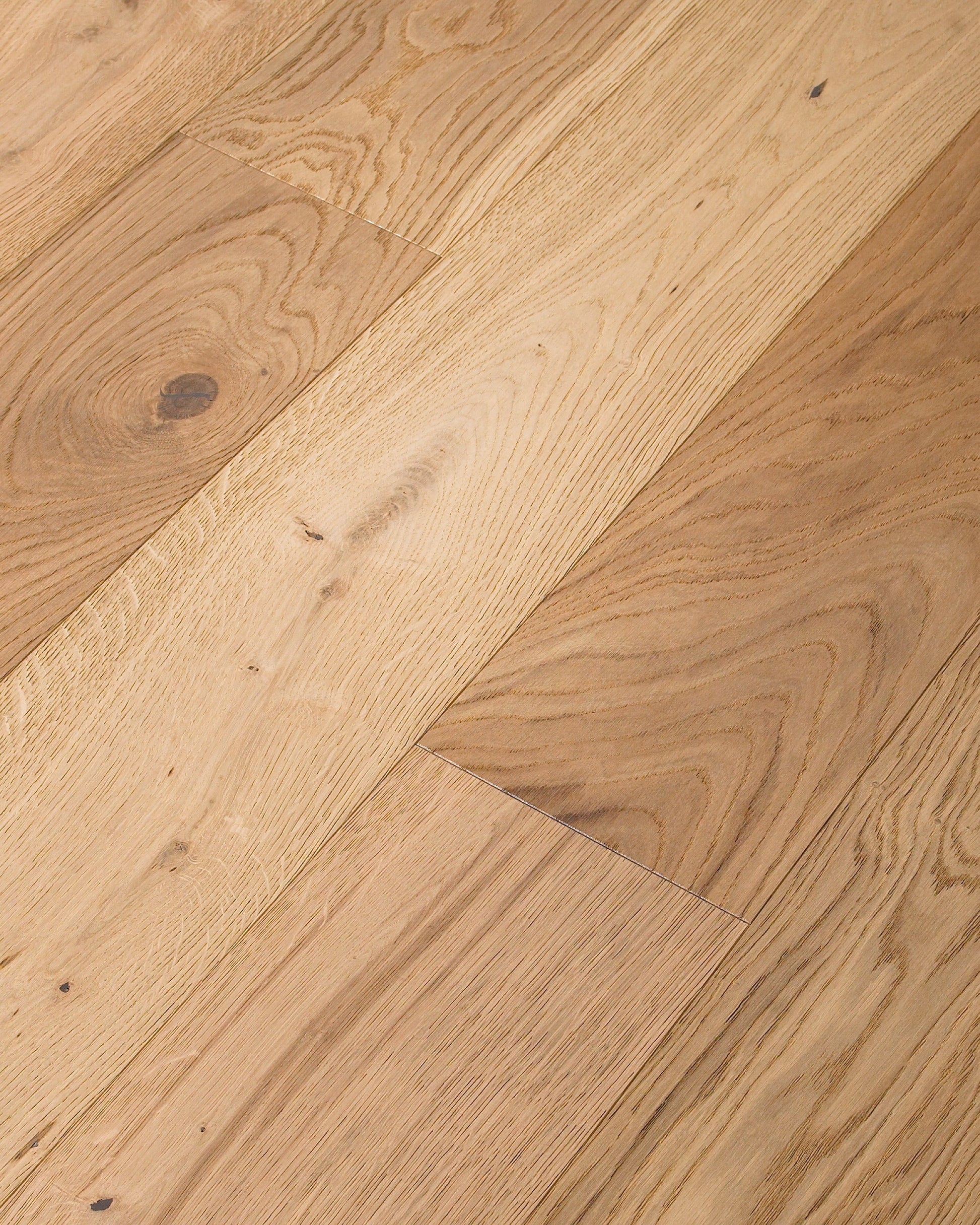 Shaw White oak Dorchester hardwood flooring — color and finish detail