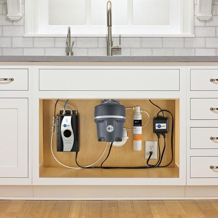 InSinkerator Evolution Compact 3/4 HP Continuous Feed Garbage Disposer
