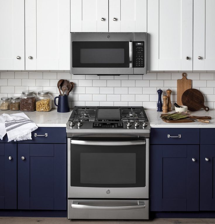 GE 1.9 cu. ft. Over the Range Microwave in Stainless Steel with Sensor Cooking