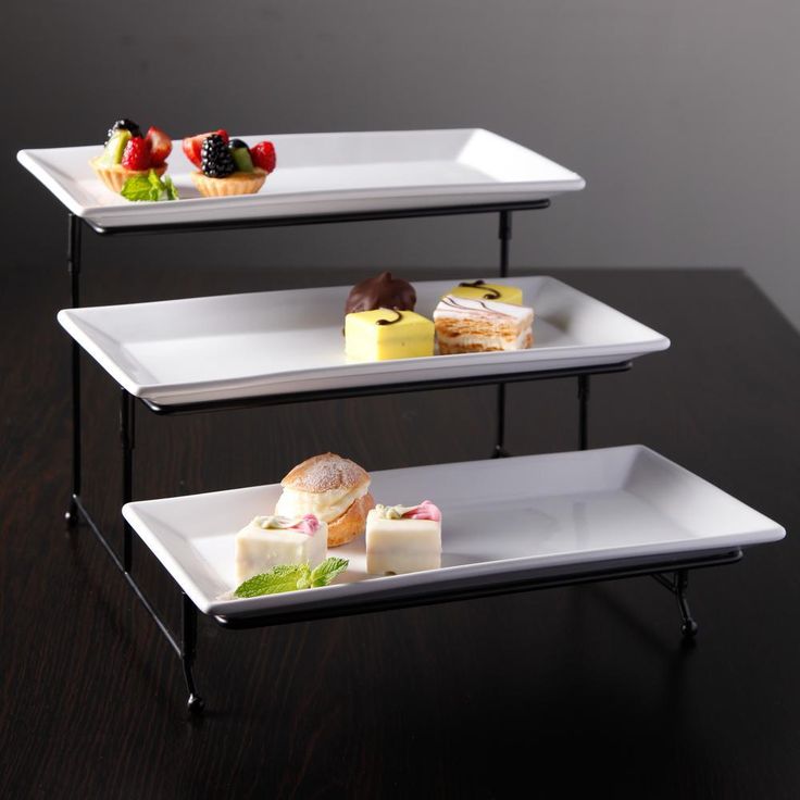 Gracious Dining 4-Piece White 3-Tier Fine Ceramic Cake Stand with Metal Rack
