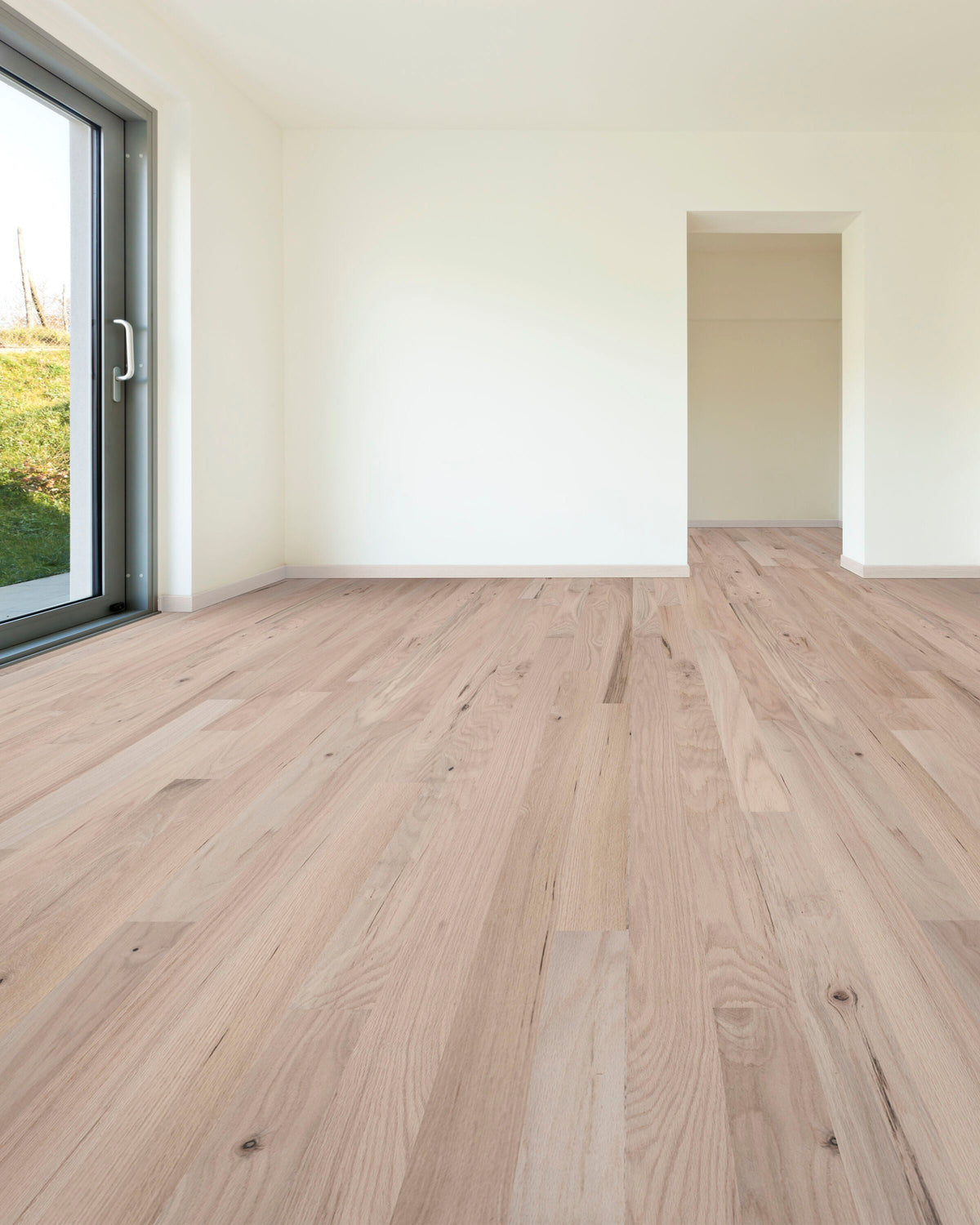 Century Red oak Unfinished #1 Common hardwood flooring — installed room view