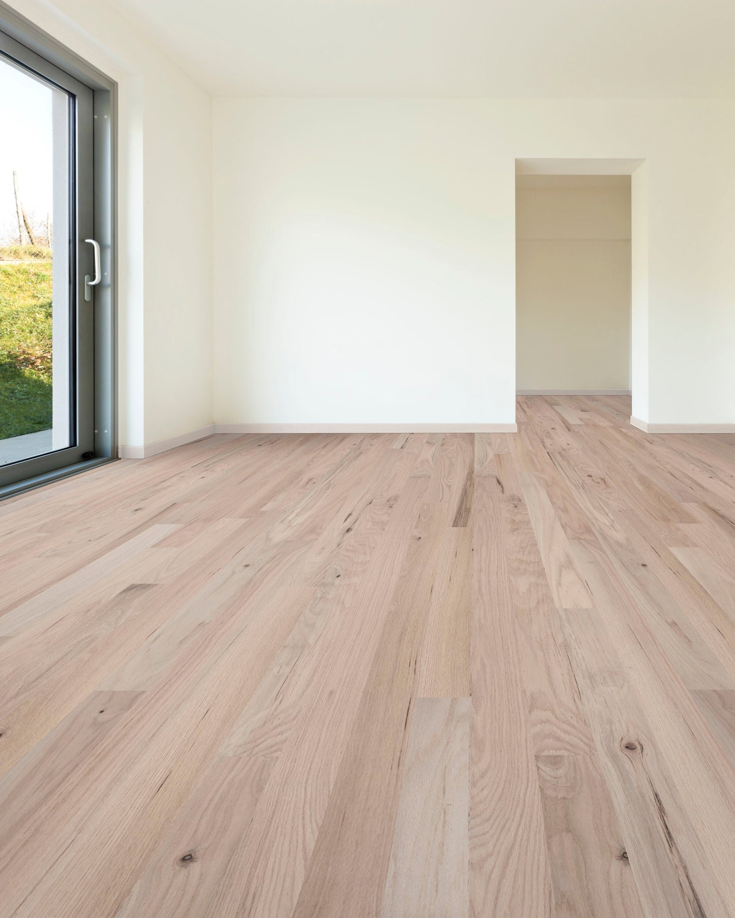 Century Red oak Unfinished #1 Common hardwood flooring — installed room view