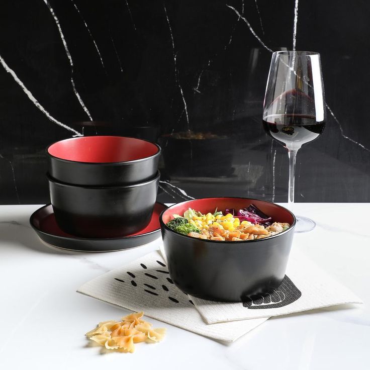 32-Piece Casual Red and Black Stoneware Dinnerware Set (Set for 8)