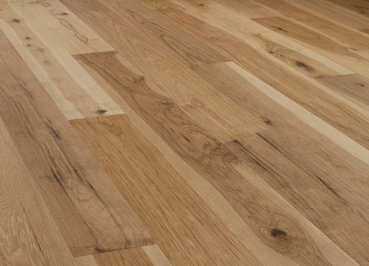 Element Flooring Hickory Hunter's Hollow hardwood flooring — carton and plank detail