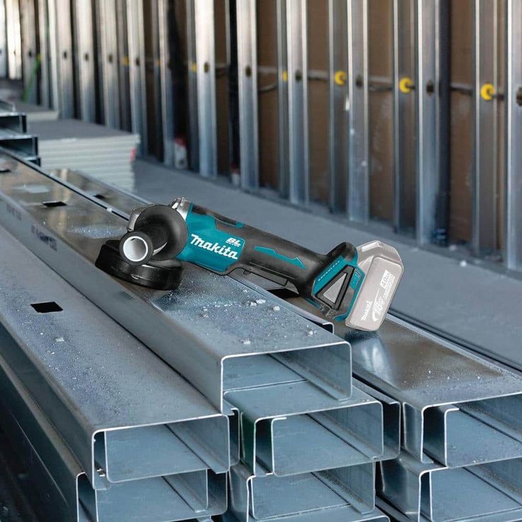 18-Volt LXT Lithium-Ion Brushless Cordless 4-1/2 in./5 in. Paddle Switch Cut-Off/Angle Grinder (Tool-Only)