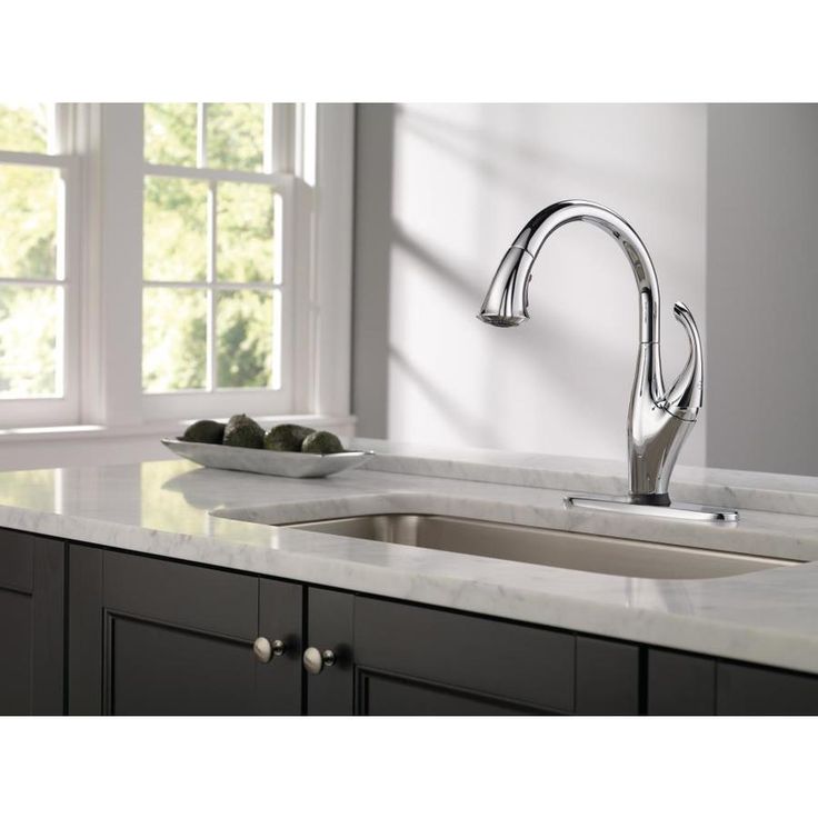 Delta Addison Touch2O Chrome 1-Handle Deck-Mount Pull-Down Touch Kitchen Faucet (Deck Plate Included)