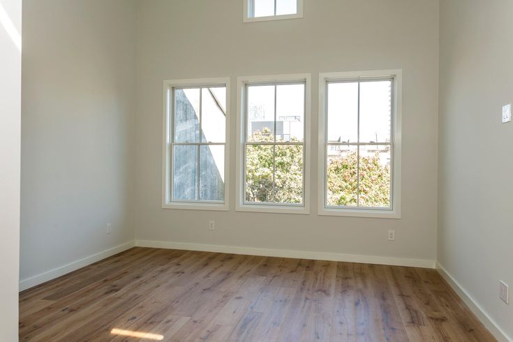 BuildDirect Arizona Oak 3mm Thick RL X 7.5