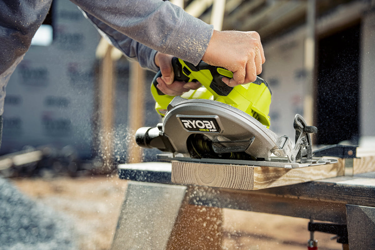 RYOBI 18V ONE+ HP Brushless 7-1/4 in. Cordless Circular Saw (Tool Only)