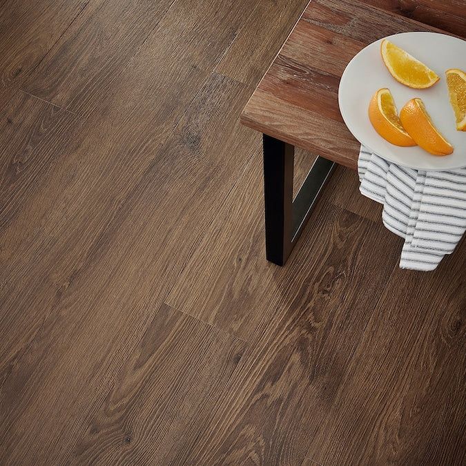 Pergo Pro +WetProtect Aventcross Oak Waterproof Laminate Flooring - 22.17 sq ft