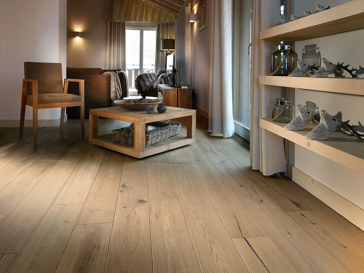 Solidfloor Oak Kinabalu hardwood flooring — surface grain detail