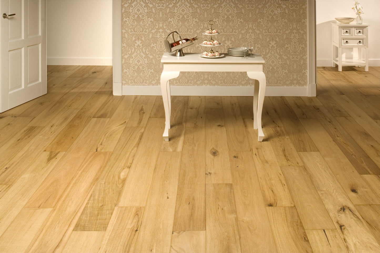 Solidfloor Oak Sahara hardwood flooring — surface grain detail