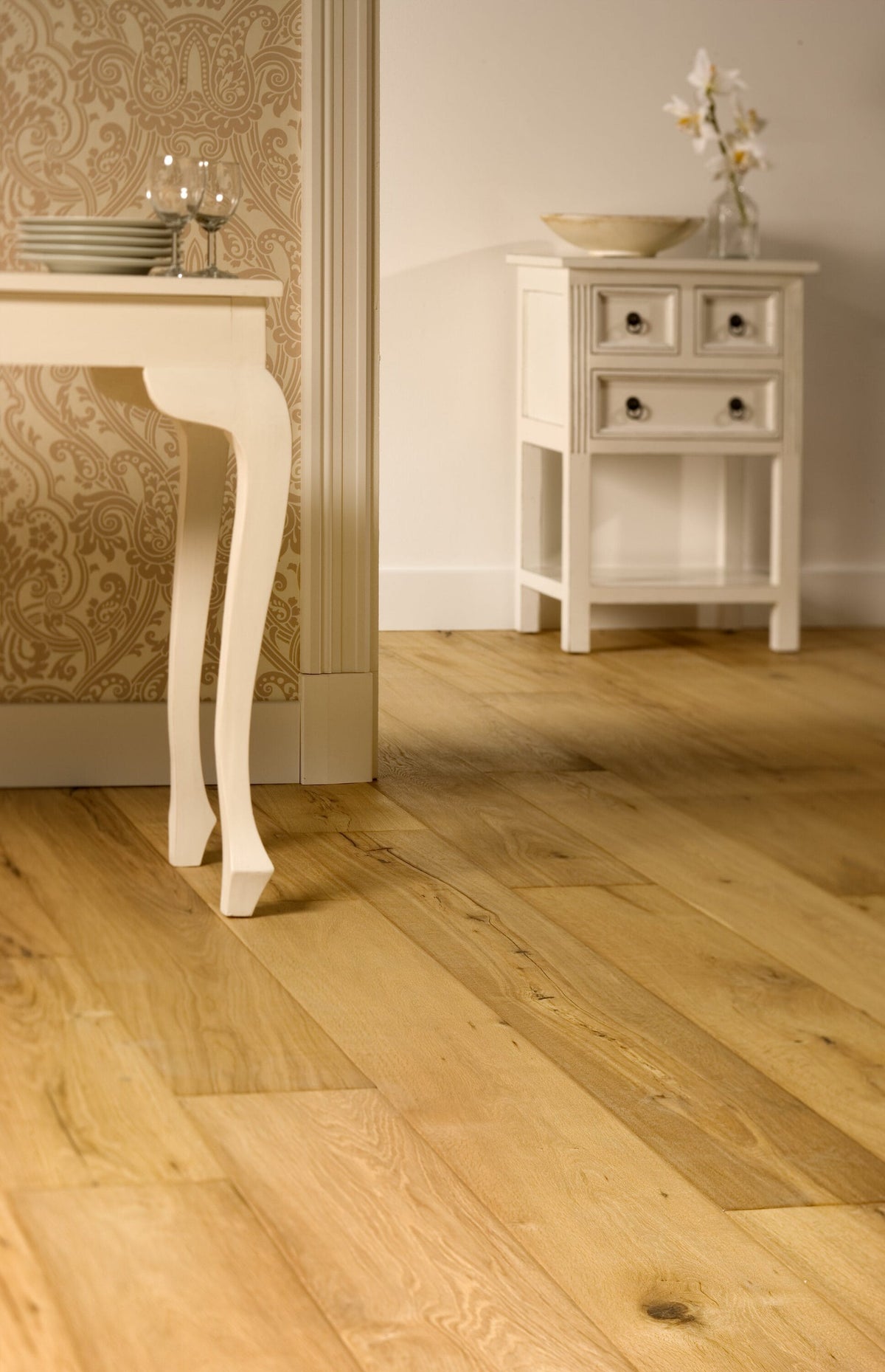 Solidfloor Oak Sahara hardwood flooring — color and finish detail