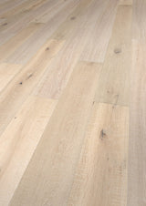 Solidfloor Oak New Hampshire hardwood flooring — lifestyle view