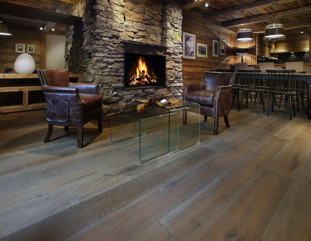Solidfloor Oak Vermont hardwood flooring — installed room view