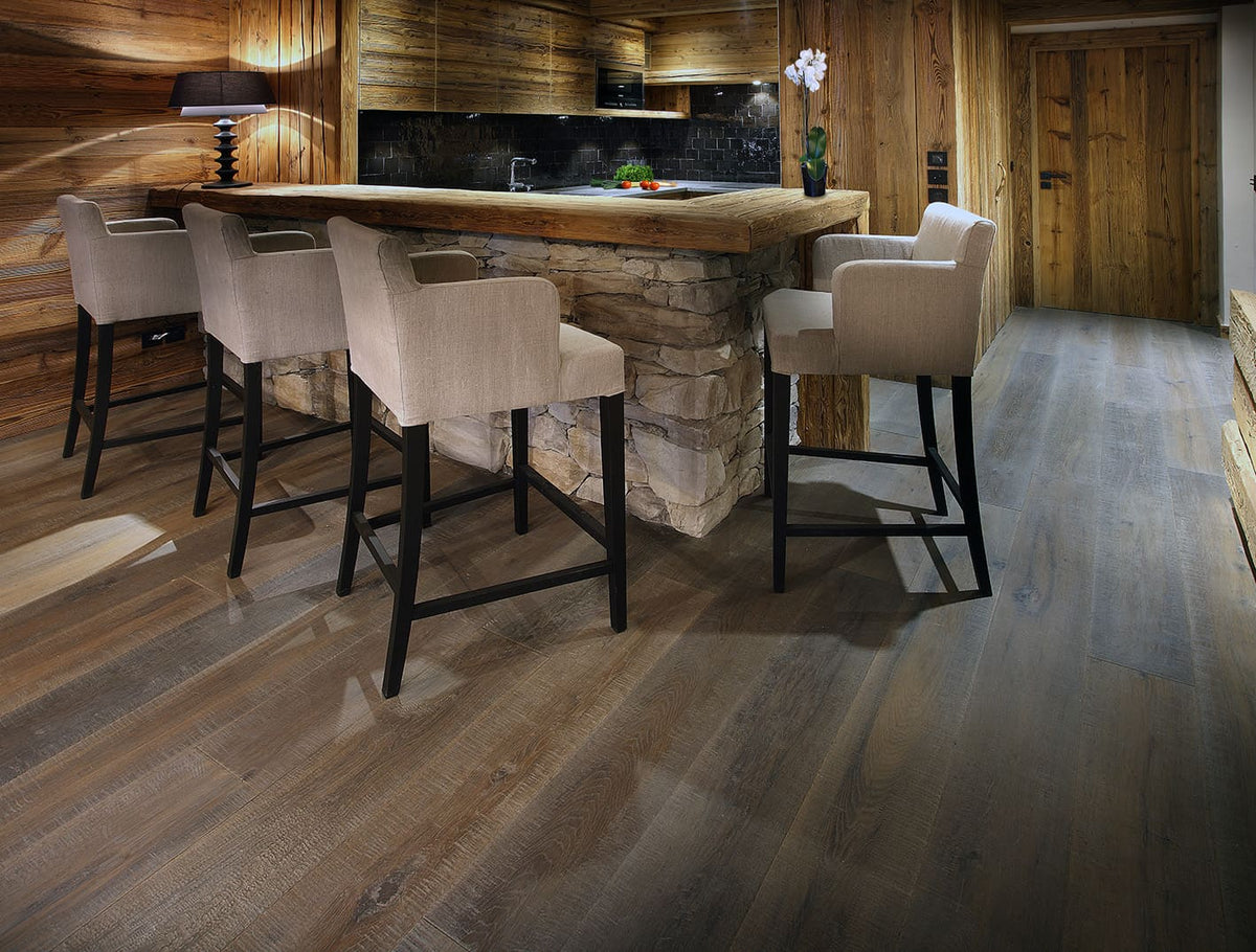 Solidfloor Oak Vermont hardwood flooring — color and finish detail