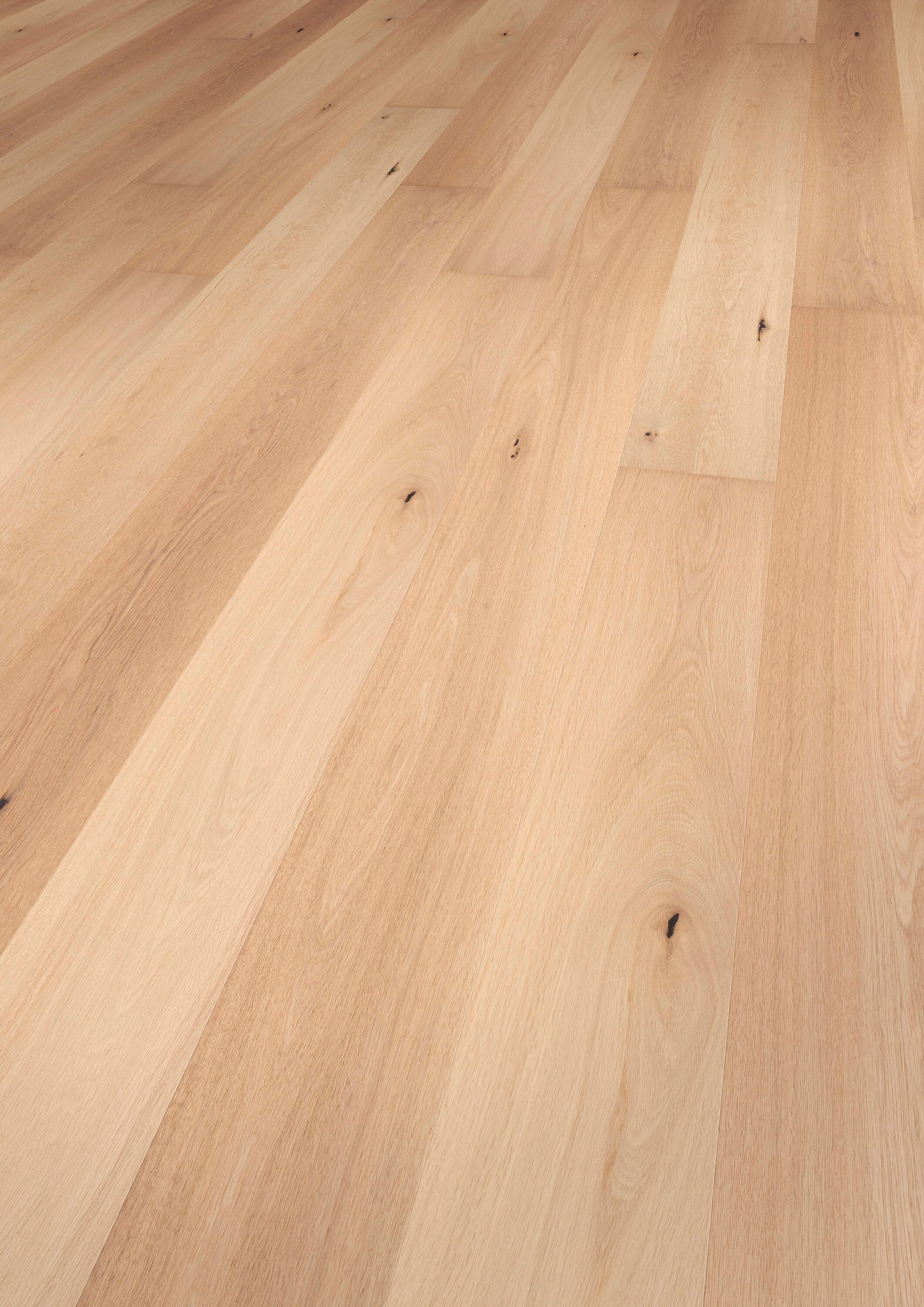 Solidfloor Oak Mineral Ruby hardwood flooring — surface grain detail