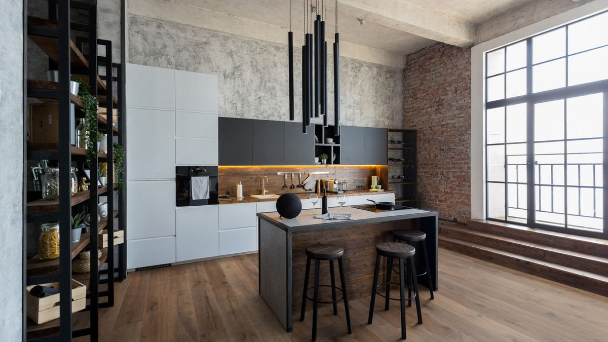 Solidfloor Oak Kentucky hardwood flooring — installed room view
