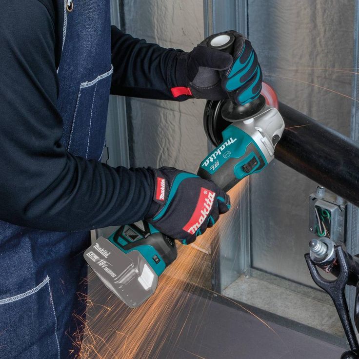 18-Volt LXT Brushless 4-1/2 in. / 5 in. Cordless Cut-Off/Angle Grinder with Electric Brake and AWS (Tool Only)