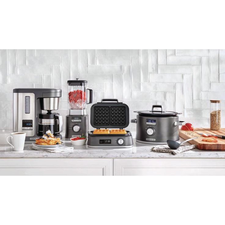 67 oz. 10-Speed Dark Stianless Steel Auto Speed Blender