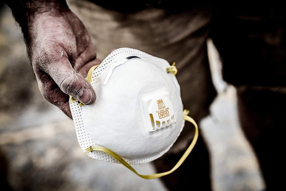 3M 8511 N95 Respirator with Cool Flow Valve, Disposable Sanding & Fiberglass Mask, 2-Pack