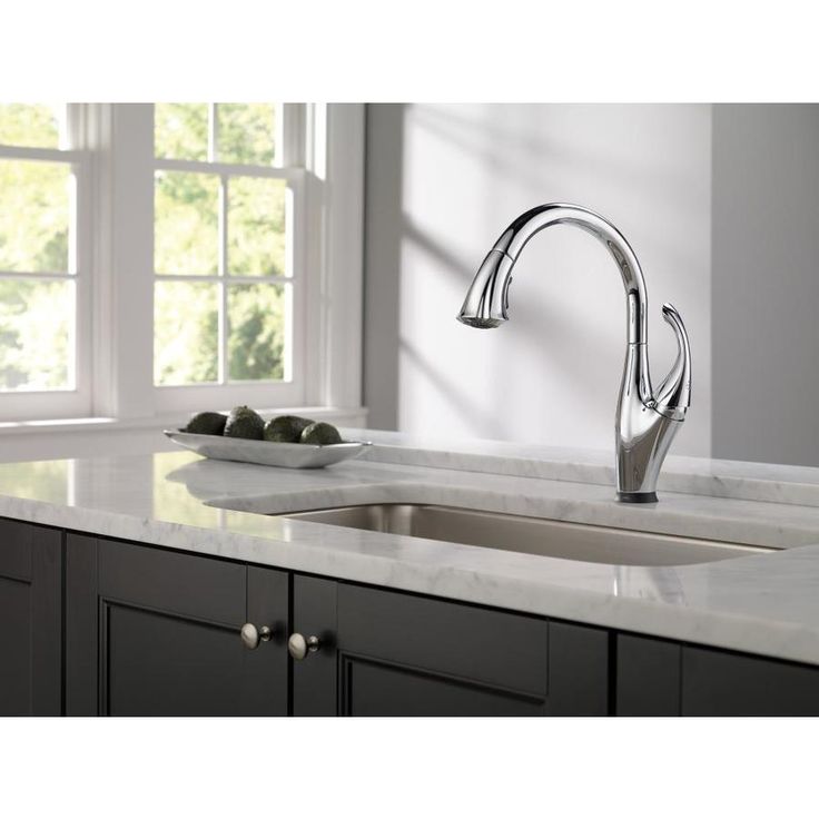 Delta Addison Touch2O Chrome 1-Handle Deck-Mount Pull-Down Touch Kitchen Faucet (Deck Plate Included)