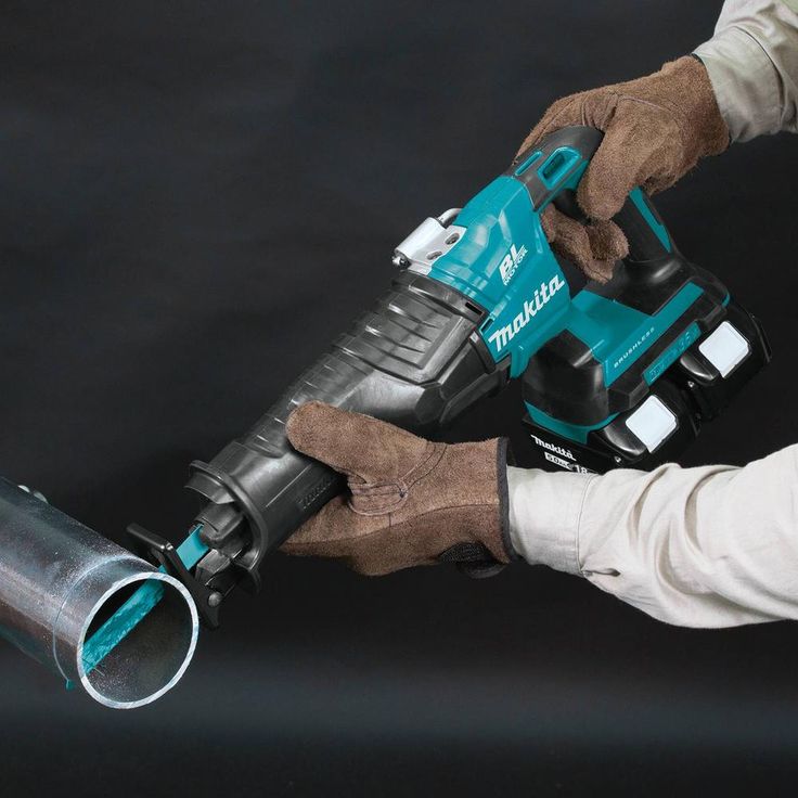 18-Volt X2 LXT Lithium-Ion (36-Volt) Brushless Cordless Reciprocating Saw Kit (5.0Ah) with 2 Batteries 5.0Ah and Charger