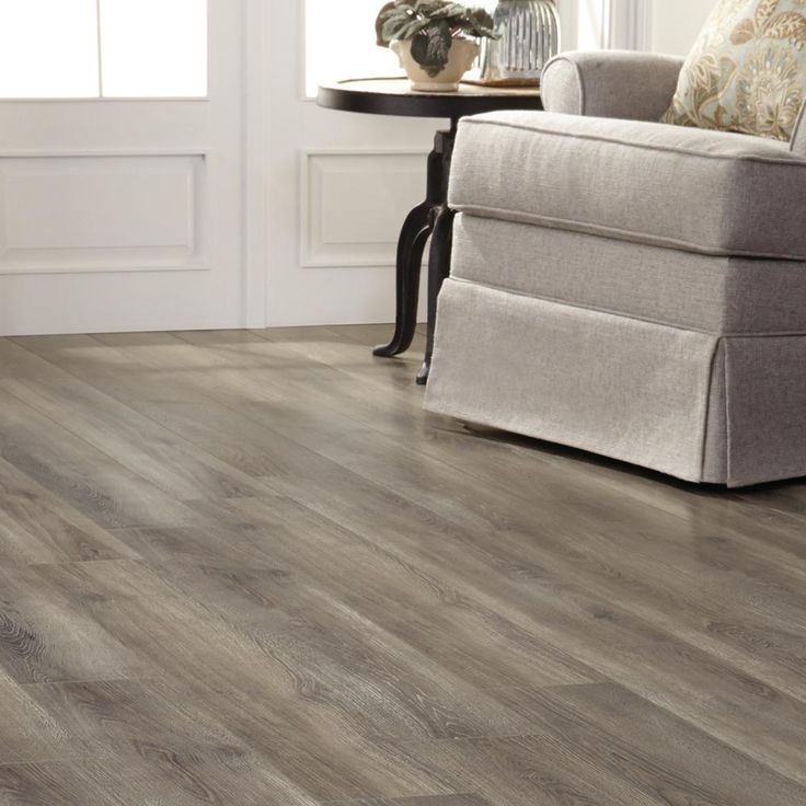 TrafficMaster Alverstone Oak 8 mm Thick x 6-1/8 in. Wide x 47-5/8 in. Length Laminate Flooring (20.32 sq. ft. / case)