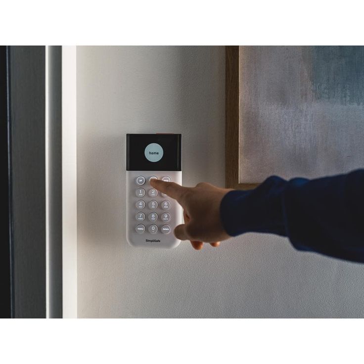 SimpliSafe Smart Home Security System (7 pc.) with Base Station, Siren, Keypad, Motion Sensor, 3 Entry Sensors, and Key Fob