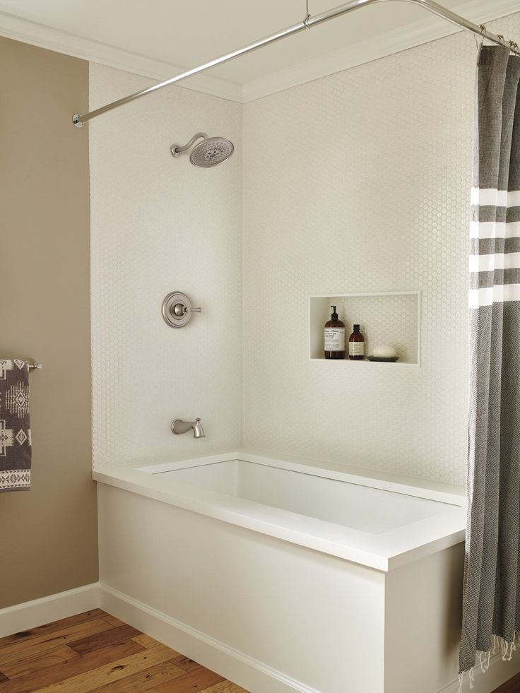 Delta Valdosta with H2Okinetic Technology Spotshield Brushed Nickel 1-Handle Bathtub and Shower Faucet with Valve