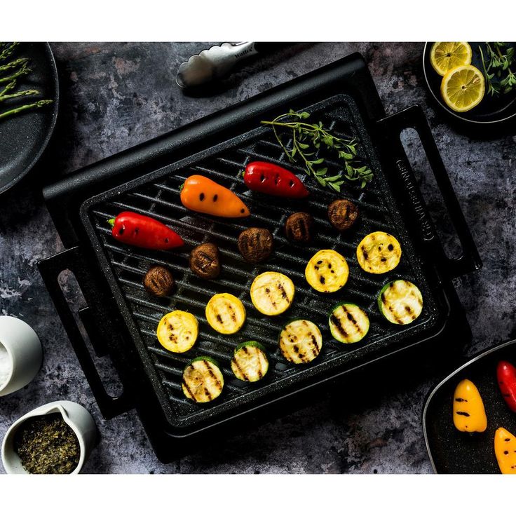 224 sq. in. Triple Layer Non-Stick Titanium and Diamond Infused Coating Electric Smoke-less Indoor Grill