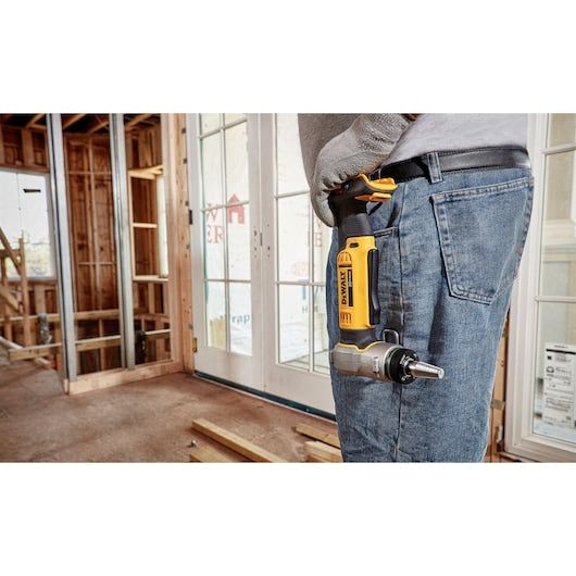 20-Volt Max Lithium Ion Cordless PEX Expansion Tool Kit