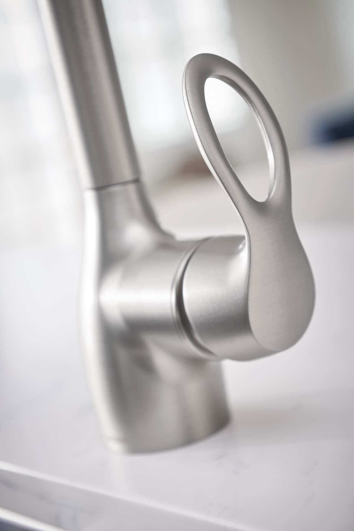 Moen Kleo Single-Handle Pull-Down Sprayer Kitchen Faucet with Reflex and Power Clean, Chrome