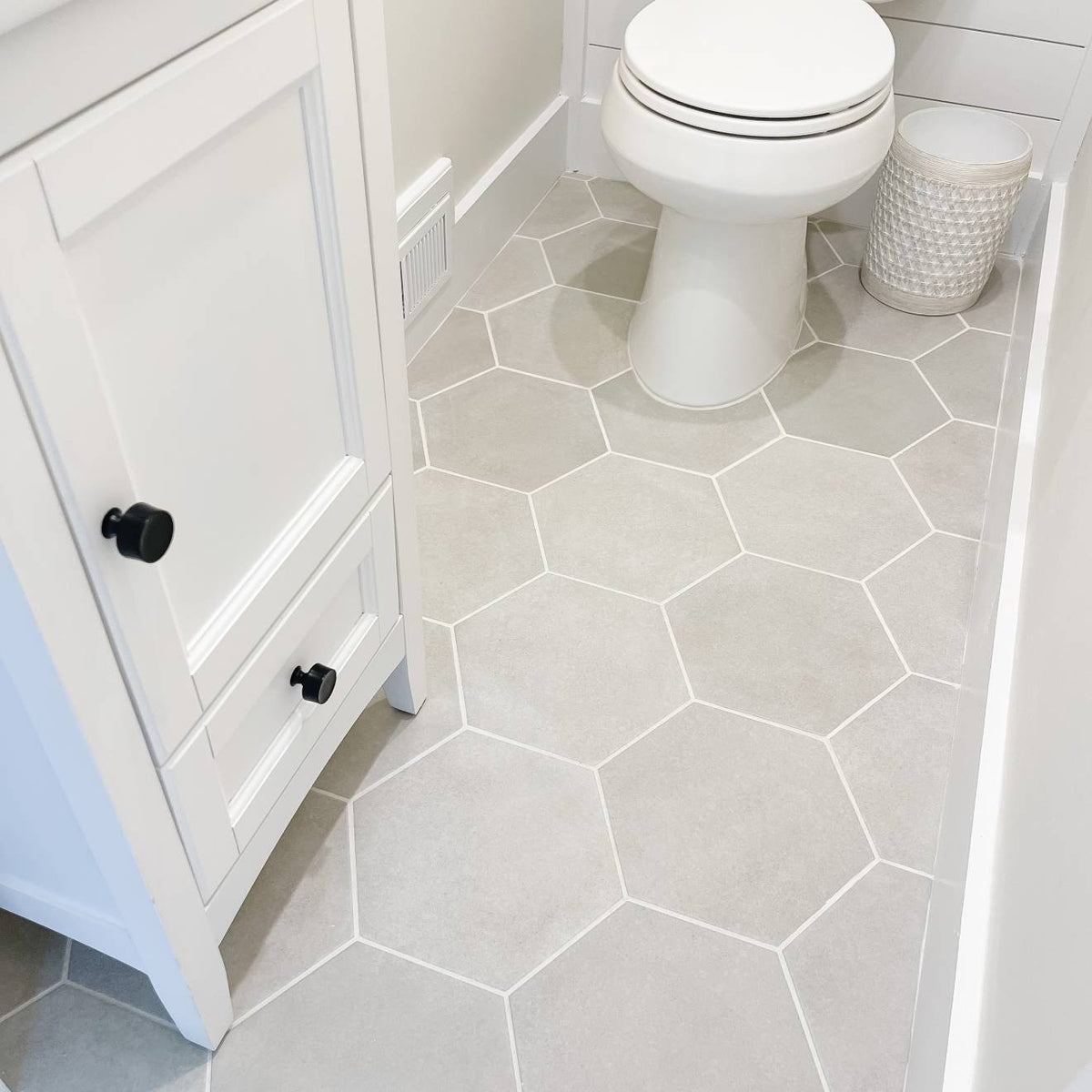 Bedrosians Makoto Kumo Grey 10-in x 11-in Matte Porcelain Floor and Wall Tile (10.76-sq. ft/ Carton)