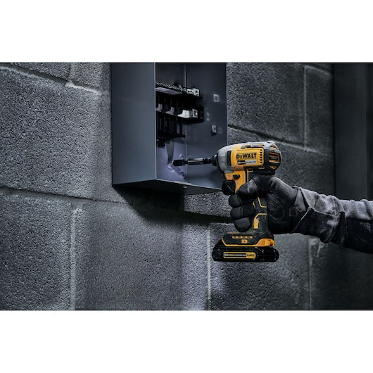 DEWALT 20-Volt MAX 1/4-in Variable Speed Brushless Cordless Impact Driver Kit (2 Batteries Included)