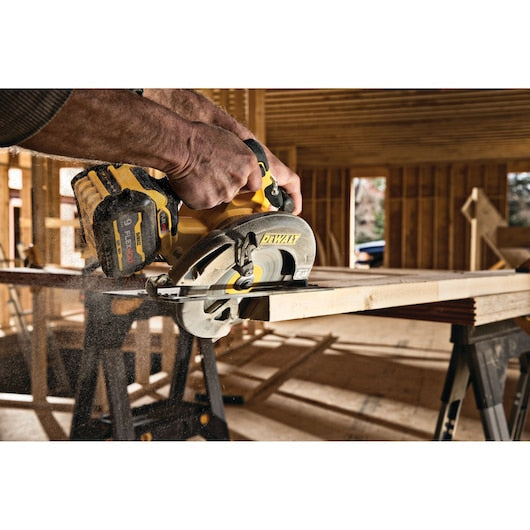 DEWALT FLEXVOLT 60V MAX Cordless Brushless 7-1/4 in. Circular Saw Kit with (2) 2Ah Batteries plus Bonus 2Ah Battery