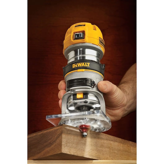 DEWALT 7 Amp Corded 1-1/4 HP Max Torque Variable Speed Compact Router with LEDs