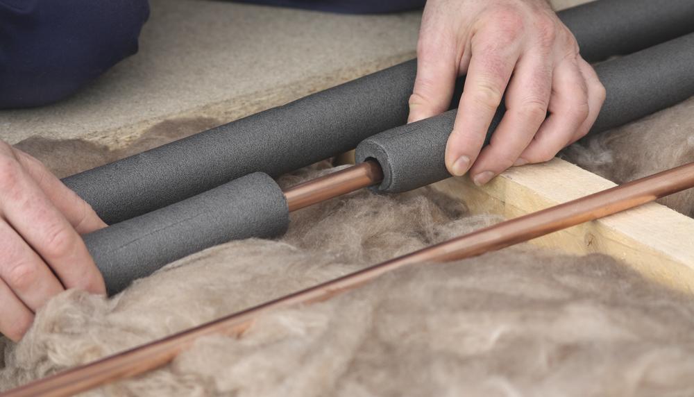 Tundra Pipe Wrap / Foam Pipe Insulation 1-1/8 in ID x 1/2 in Wall x 6 ft (PW118)