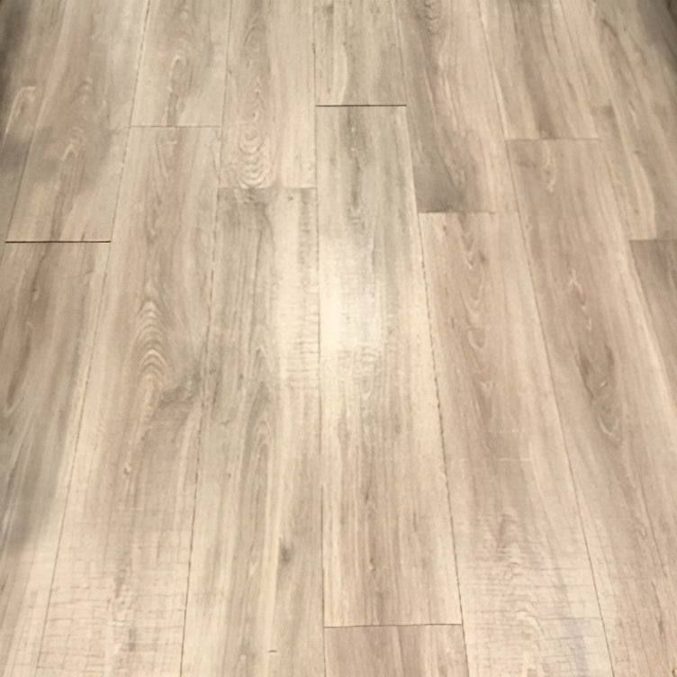 Outlast+ Sand Dune Oak 12 mm T x 7.5 in. W Waterproof Laminate Wood Flooring (1079.7 sqft/pallet)