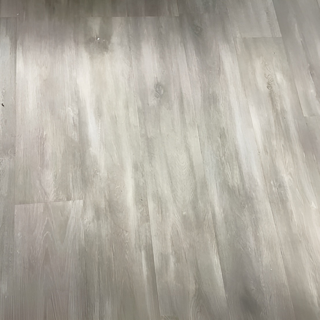 Outlast+ Sand Dune Oak 12 mm T x 7.5 in. W Waterproof Laminate Wood Flooring (1079.7 sqft/pallet)