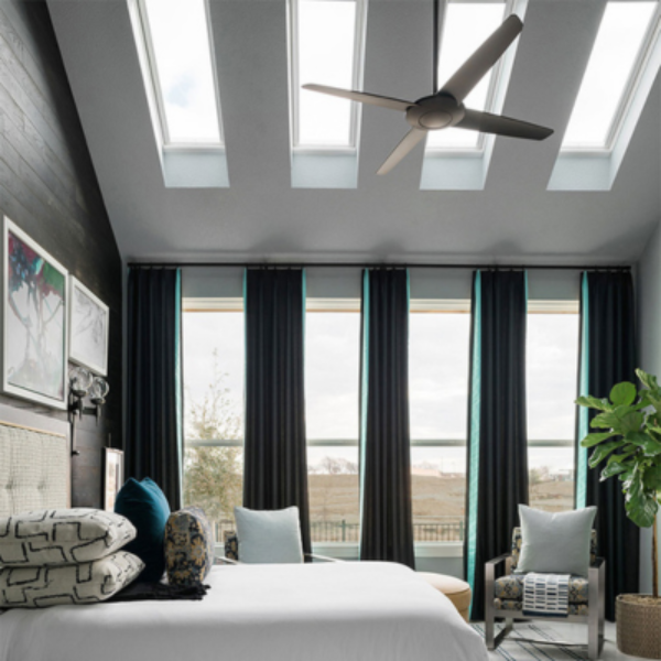 VELUX Solar Powered Venting Curb Mount Skylight - White Solar Powered Shade image 12